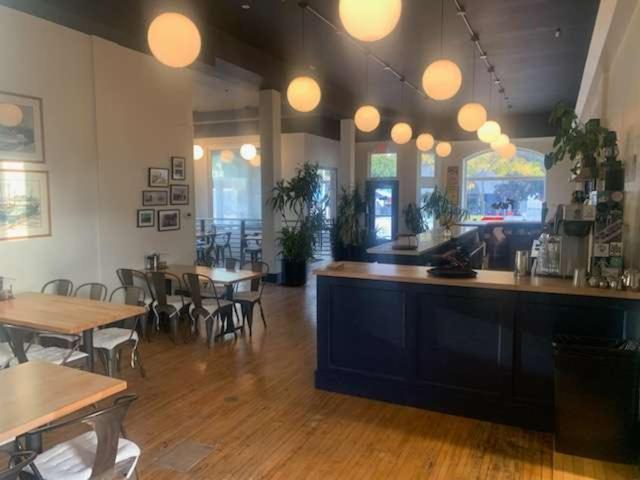 Northport Inn Boutique Hotel R201 מראה חיצוני תמונה